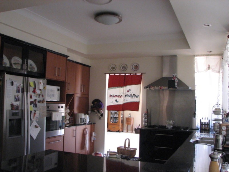 5 Annies Court, Benowa QLD 4217