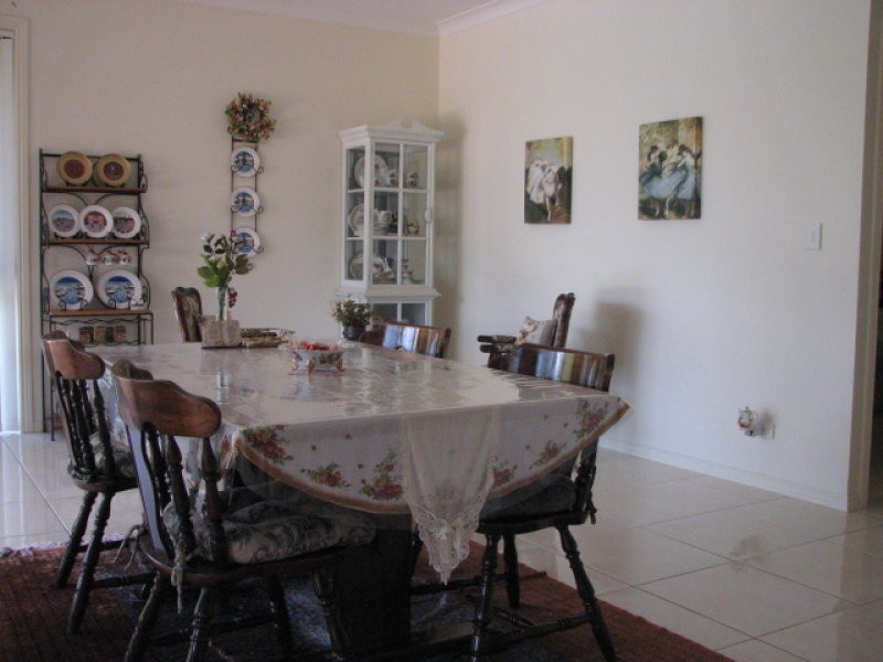 5 Annies Court, Benowa QLD 4217