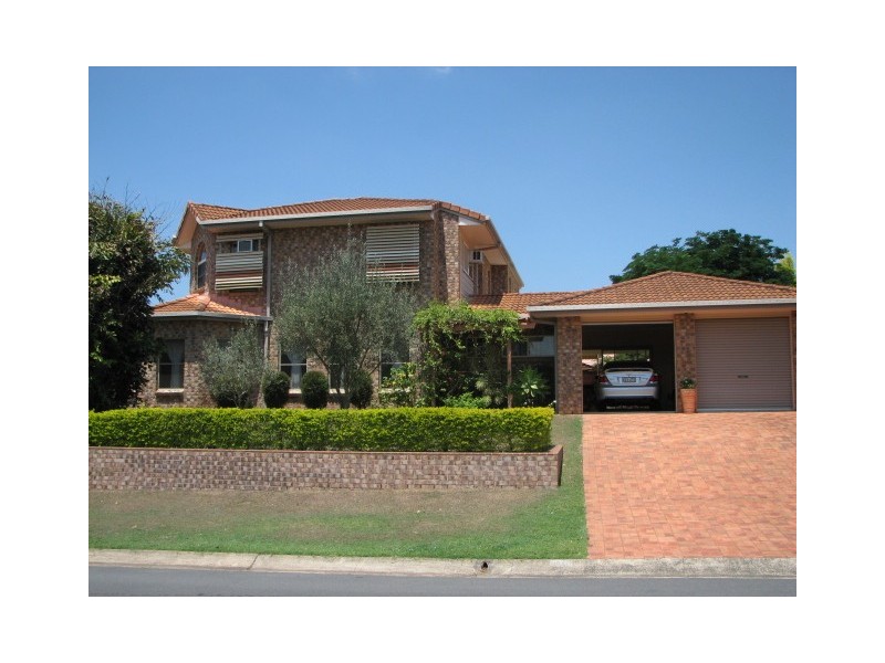 1 Stoddart Cr, Carindale QLD 4152