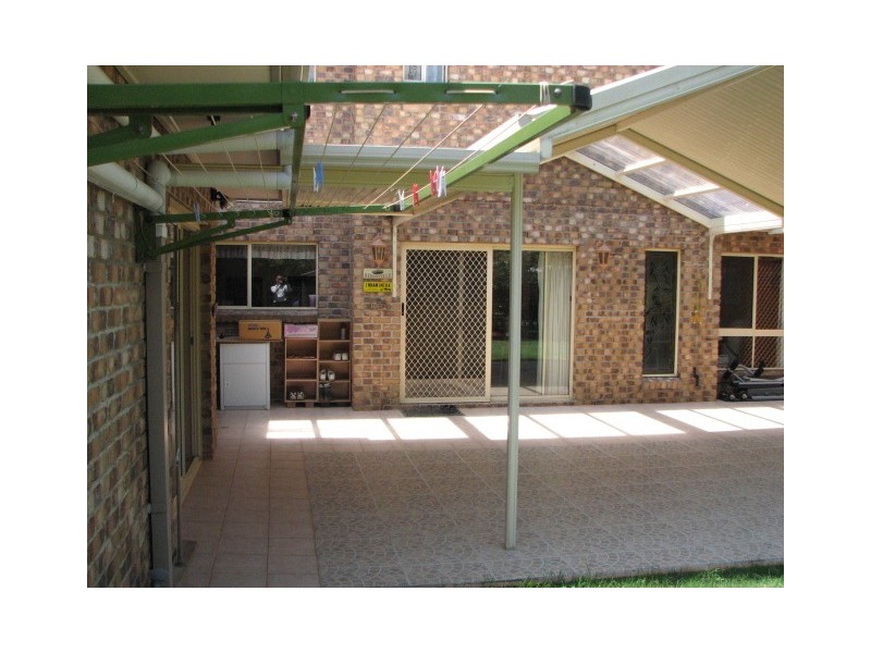 1 Stoddart Cr, Carindale QLD 4152