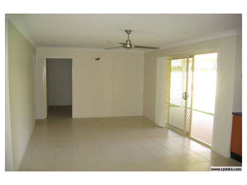 60 Broadleaf Pde, Redbank QLD 4301