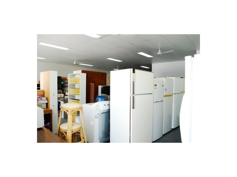 51 Old Cleveland Rd, Greenslopes QLD 4120