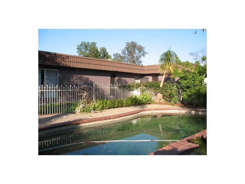 1 Huxley Court, Loganholme QLD 4129