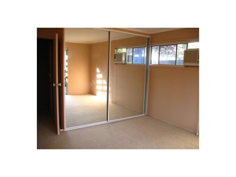 1 Huxley Court, Loganholme QLD 4129