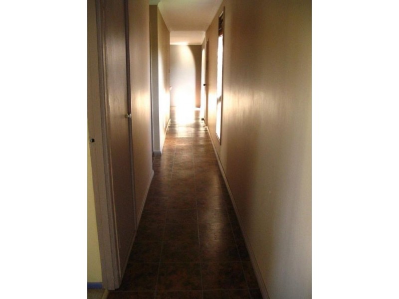 1 Huxley Court, Loganholme QLD 4129