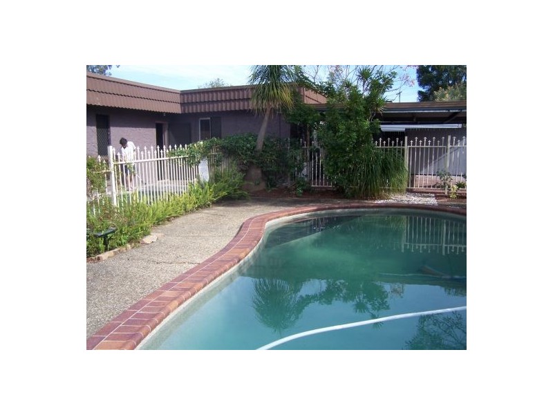 1 Huxley Court, Loganholme QLD 4129