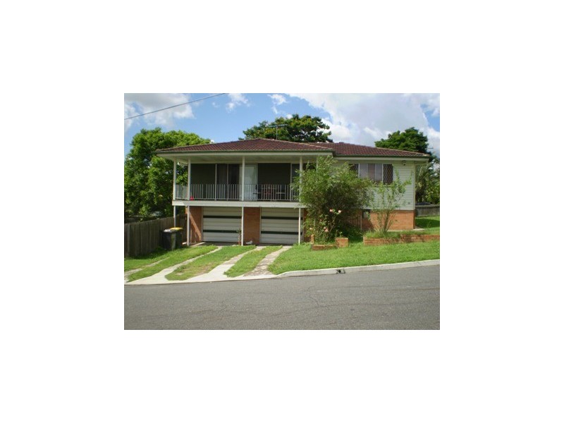 45 Valentia Street, Mansfield QLD 4122