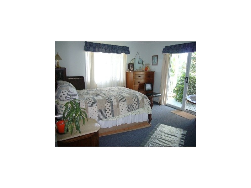 Russell Island QLD 4184