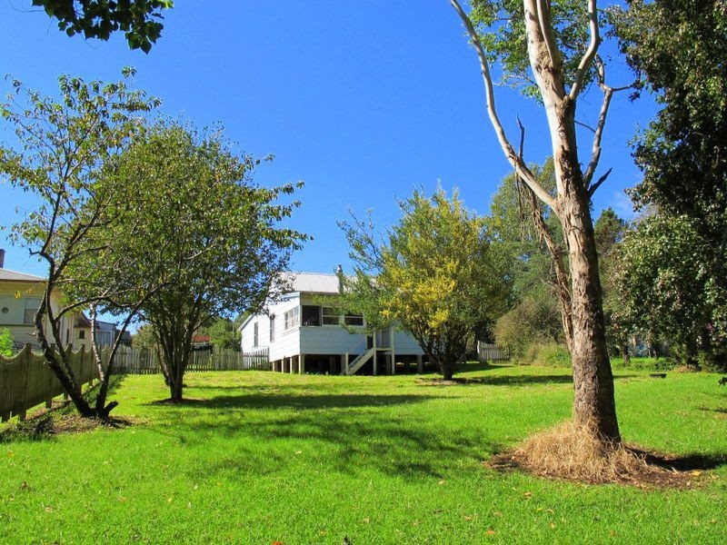 5 Acacia Street, Dorrigo NSW 2453