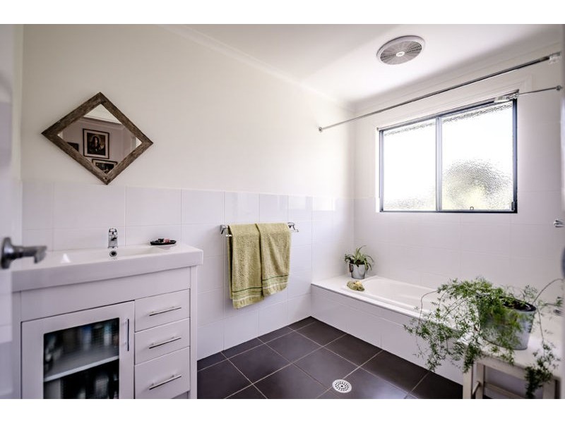 11 Red Gum Crescent, Bellingen NSW 2454