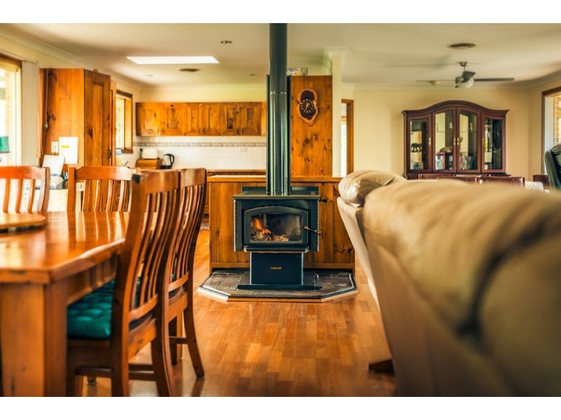 10 Riverside Drive, Urunga NSW 2455