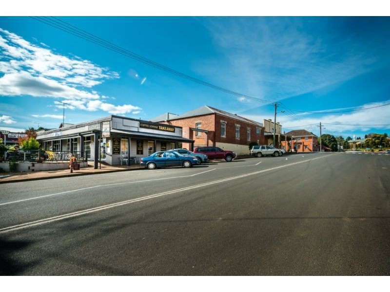 12 Cudgery Street, Dorrigo NSW 2453