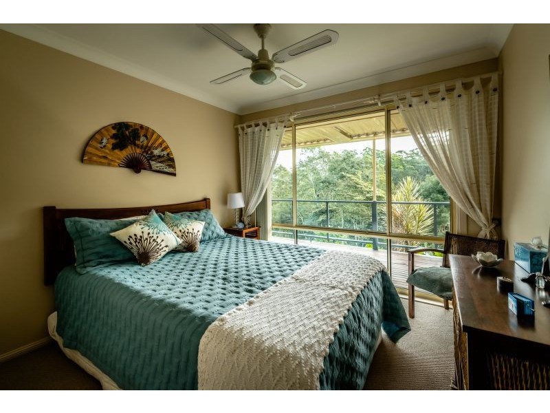 8 Tuckers Rock Road, Repton NSW 2454