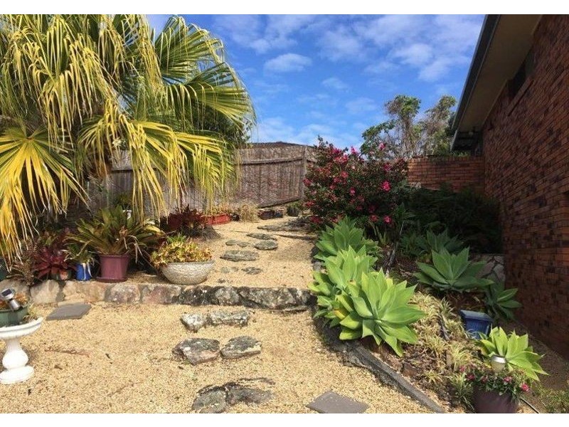 16 Tambar Place, Urunga NSW 2455