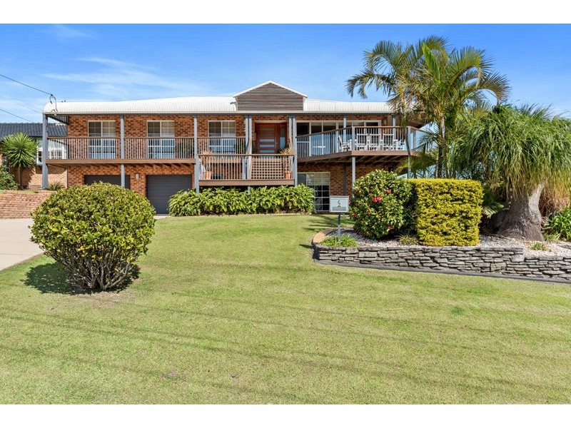 2 Elouera Drive, Sapphire Beach NSW 2450