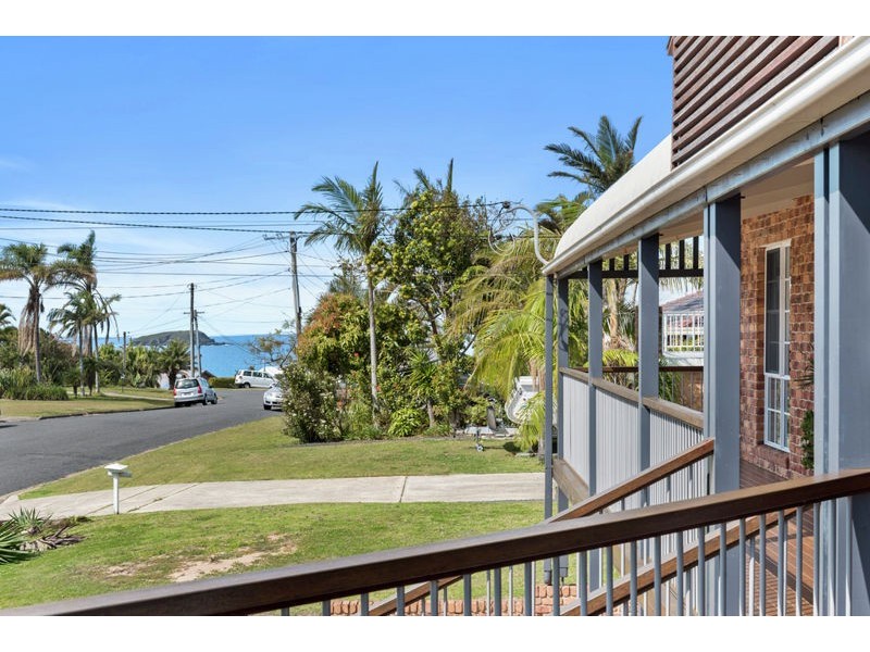 2 Elouera Drive, Sapphire Beach NSW 2450