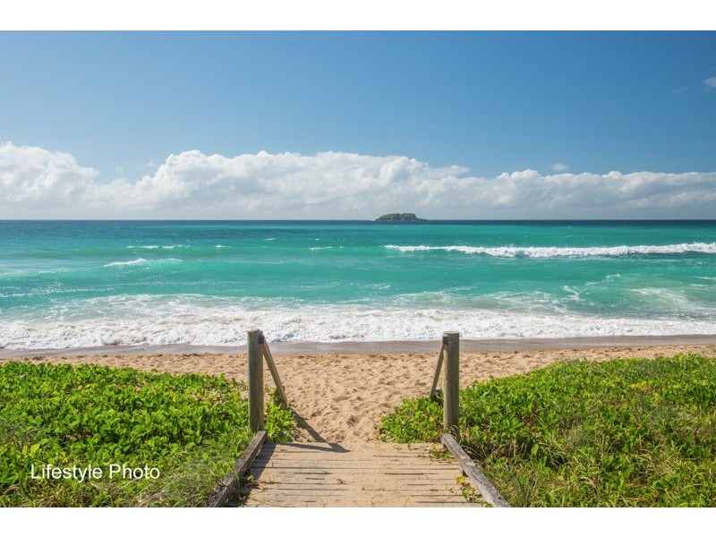 2 Elouera Drive, Sapphire Beach NSW 2450