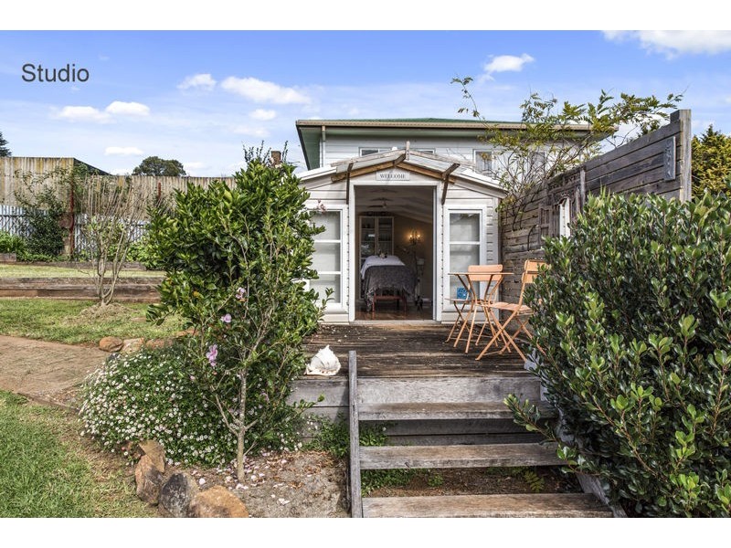 2 Parkes Street, Dorrigo NSW 2453