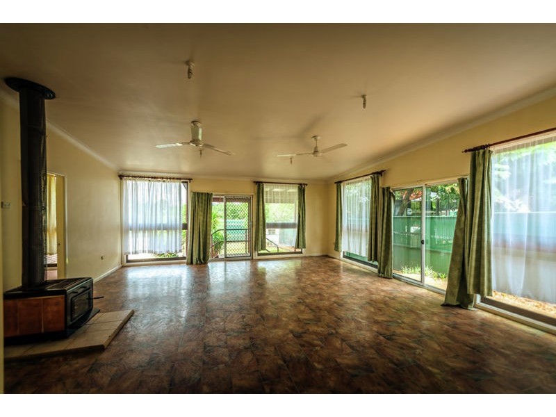 18 Vine Street, Dorrigo NSW 2453