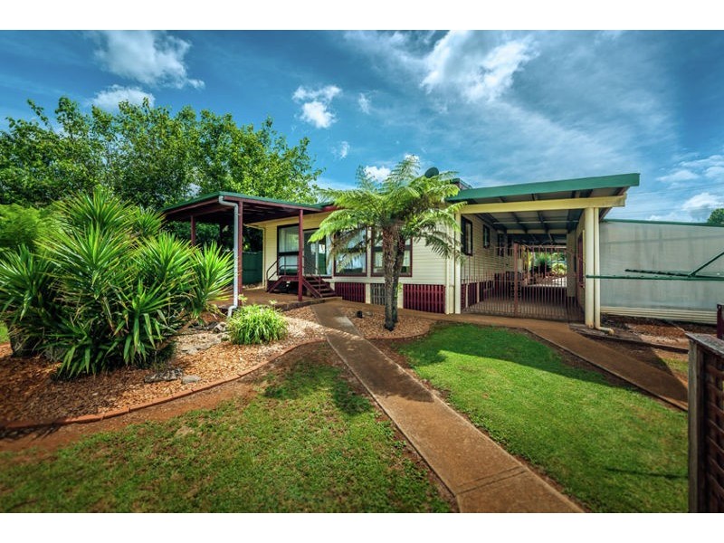 18 Vine Street, Dorrigo NSW 2453