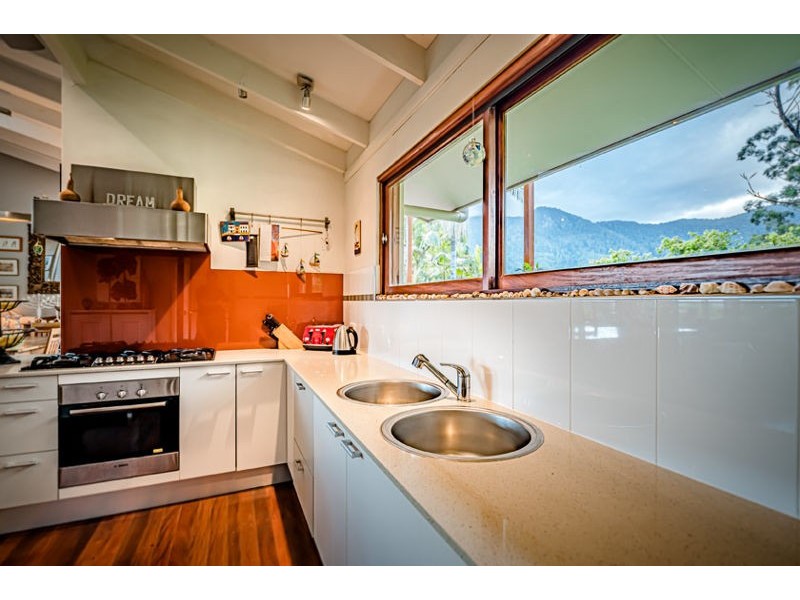 302 Promised Land Road, Gleniffer NSW 2454