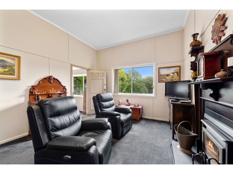 10 Karabin Street, Dorrigo NSW 2453