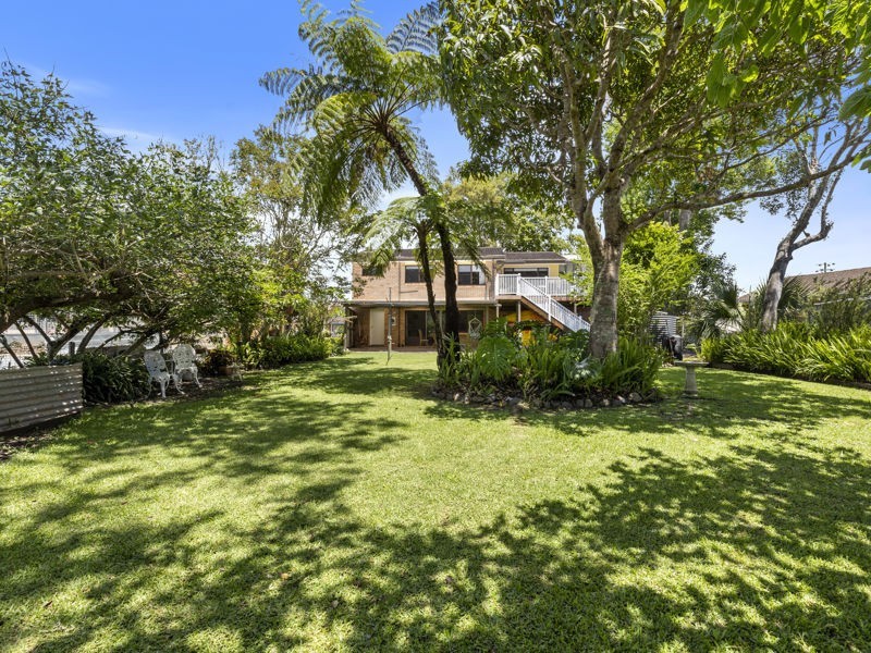 12 Newry Island Drive, Urunga NSW 2455