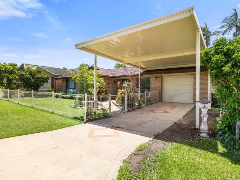 3 Moore Place, Urunga NSW 2455