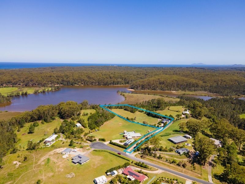 40 Auld Close, Valla NSW 2448