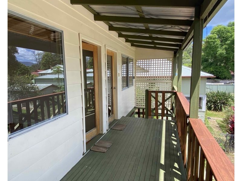 15 Hyde St, Bellingen NSW 2454