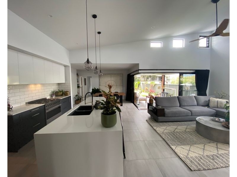 80 Mimiwali Drive, Bonville NSW 2441
