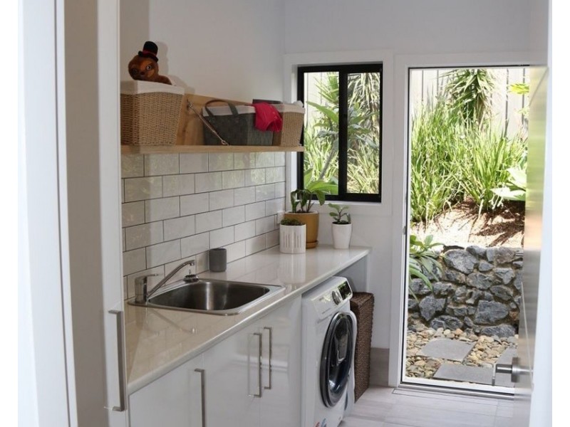 80 Mimiwali Drive, Bonville NSW 2441