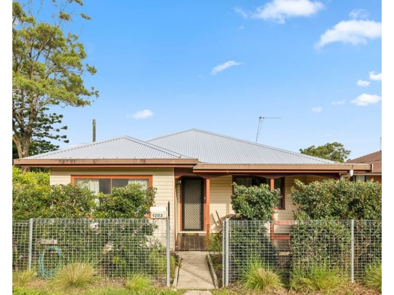 4202 Giinagay Way, Urunga NSW 2455