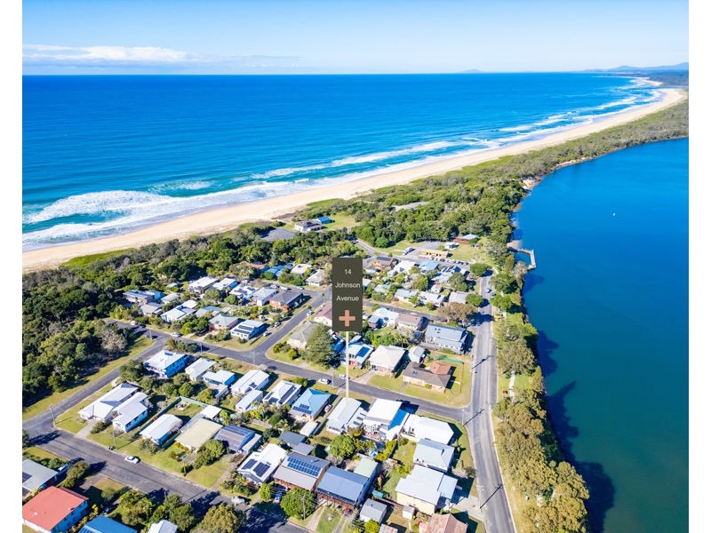 14 Johnson Ave, Mylestom NSW 2454