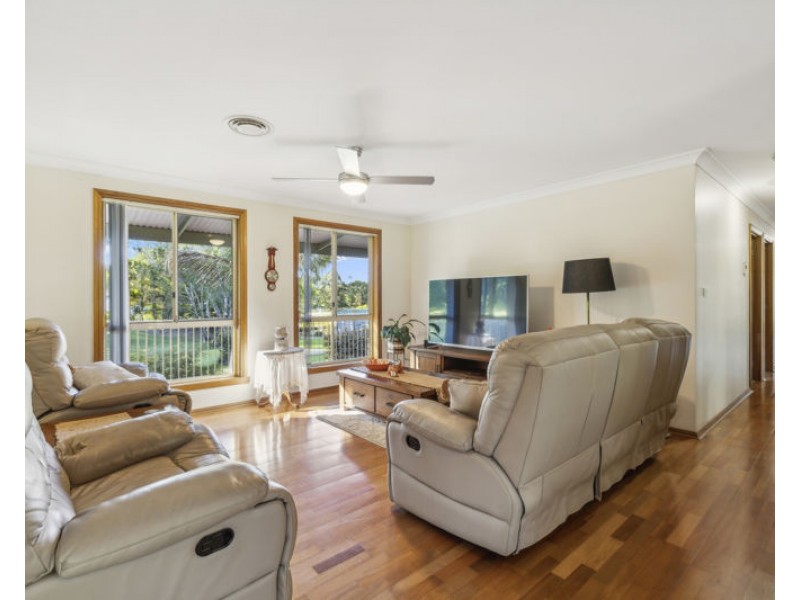 10 Riverside Drive, Urunga NSW 2455
