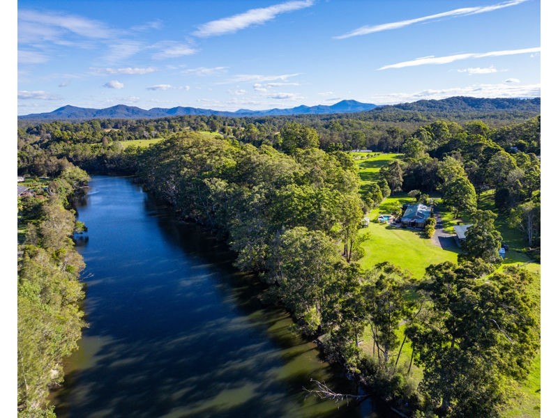 10 Riverside Drive, Urunga NSW 2455