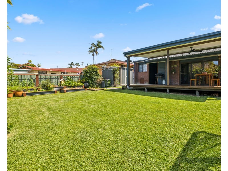 16 Lourdes Avenue, Urunga NSW 2455
