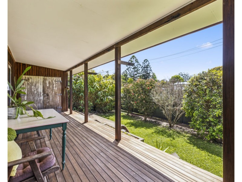 16 Lourdes Avenue, Urunga NSW 2455