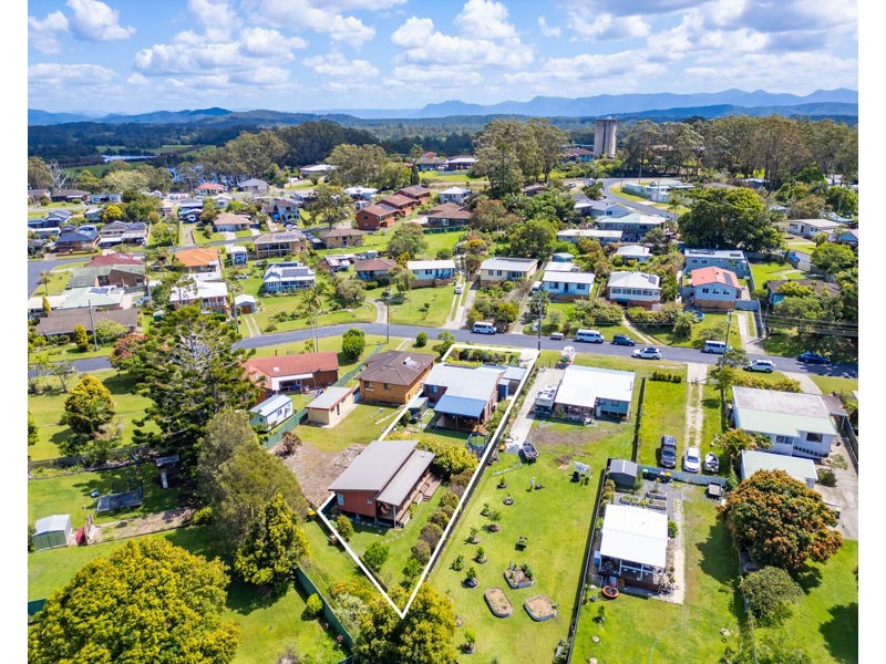 16 Lourdes Avenue, Urunga NSW 2455