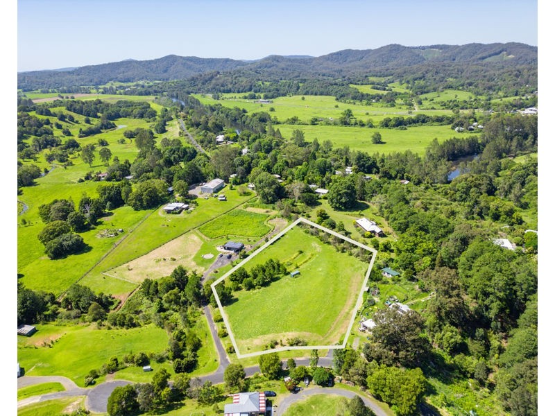20 McLean Drive, Bellingen NSW 2454