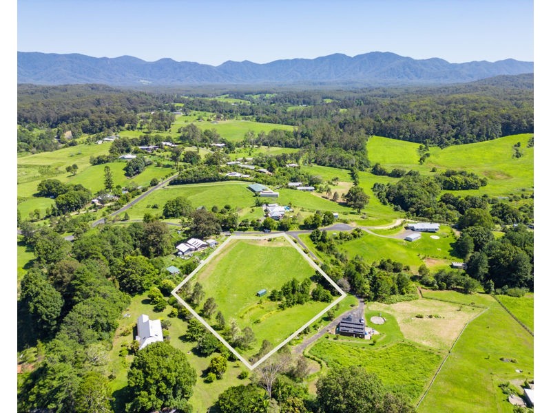 20 McLean Drive, Bellingen NSW 2454
