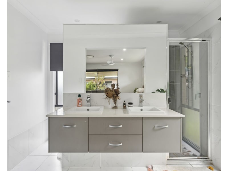 4 Ironbark Place, Bellingen NSW 2454