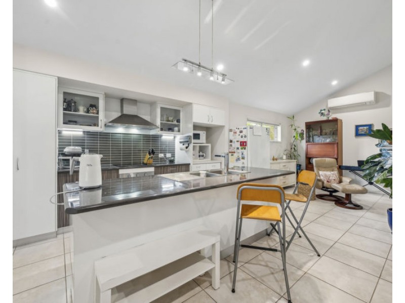 25 McCristal Drive, Bellingen NSW 2454