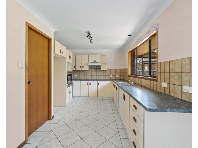 16 Tambar Place, Urunga NSW 2455