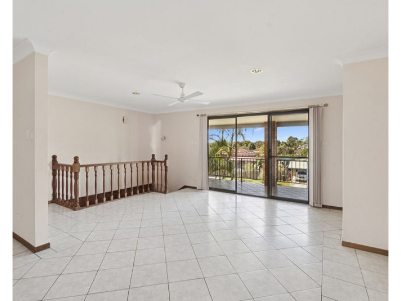 16 Tambar Place, Urunga NSW 2455