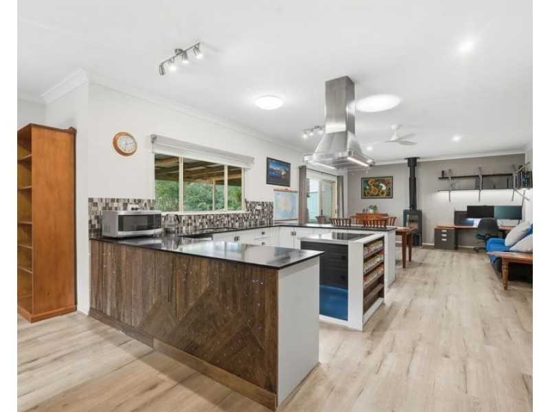 8 Raymond Close, Bellingen NSW 2454