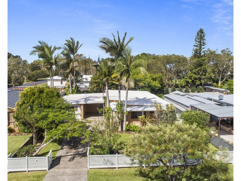 60 Sixteenth Ave, Sawtell NSW 2452