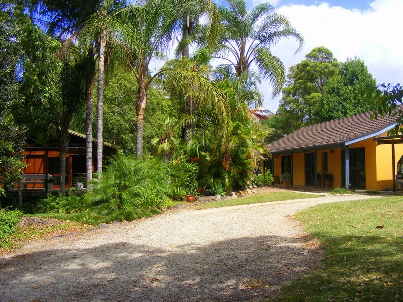 12 Gordons Road Raleigh, Bellingen NSW 2454
