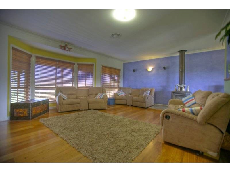 209 East West, Valla NSW 2448