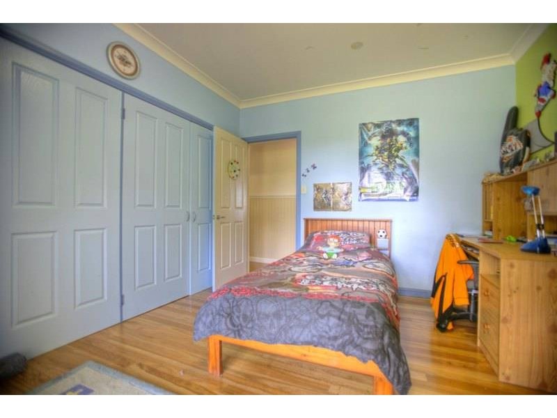 209 East West, Valla NSW 2448